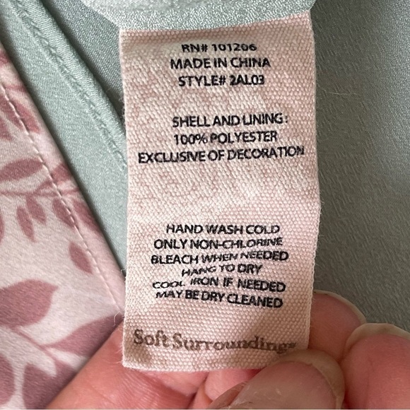 Soft Surroundings Izumi Pullover Kimono Sleeve Asian Floral V-Neck Tunic Blouse - Picture 9 of 13